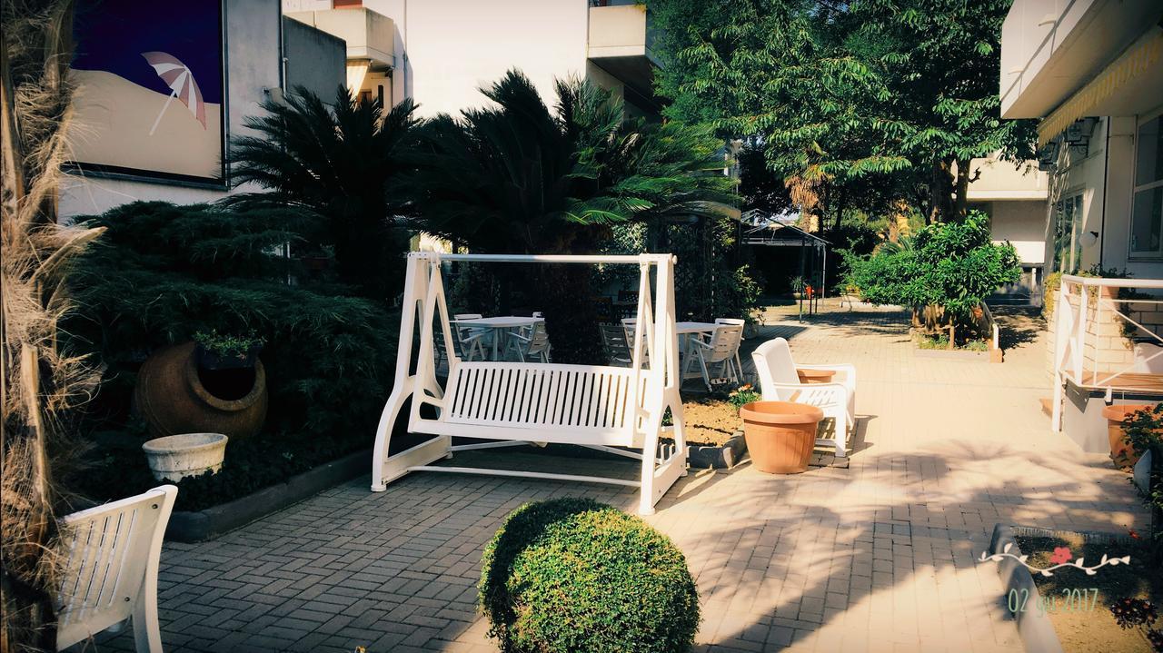 Claudia Residence Alba Adriatica Dış mekan fotoğraf